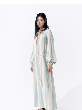 h&m v neck cotton dress White Short Sleeve V Neck Cotton Maxi Dress With Zipper Back